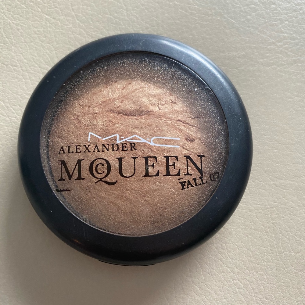 MAC Alexander McQueen Skinfinish ‘New Vegas’
